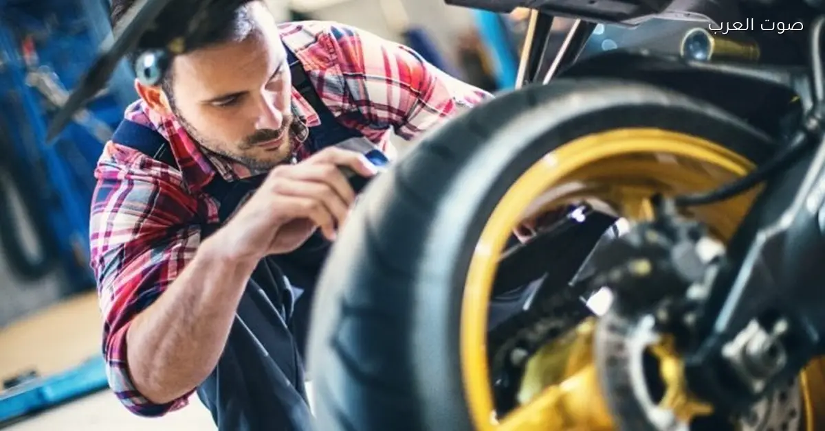 وزير الاستثمار يناقش مع “أبو غالي موتورز” خطط توطين صناعة الدراجات النارية