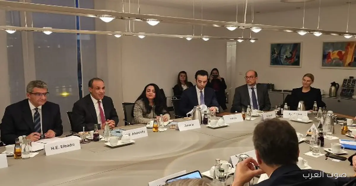 وزير الخارجية يحضر منتدى أعمال لغرفة الصناعة والتجارة واتحاد الصناعات الألمانية