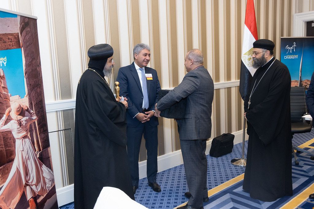 وزير السياحة يتقابل مع قيادات كنسية في أمريكا خلال مؤتمر اتحاد منظمي الرحلات USTOA 2 وزير السياحة يتقابل مع قيادات كنسية في أمريكا خلال مؤتمر