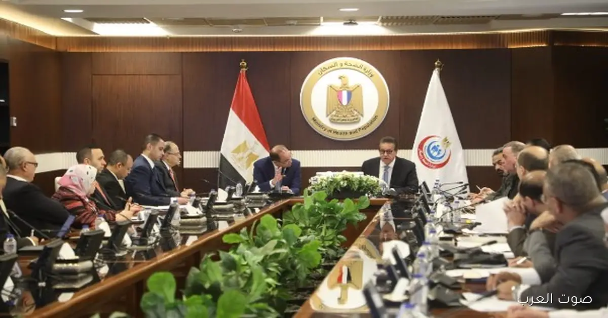 وزير الصحة اتكلم مع المالية عن طرق توفير الأدوية في السوق المصري