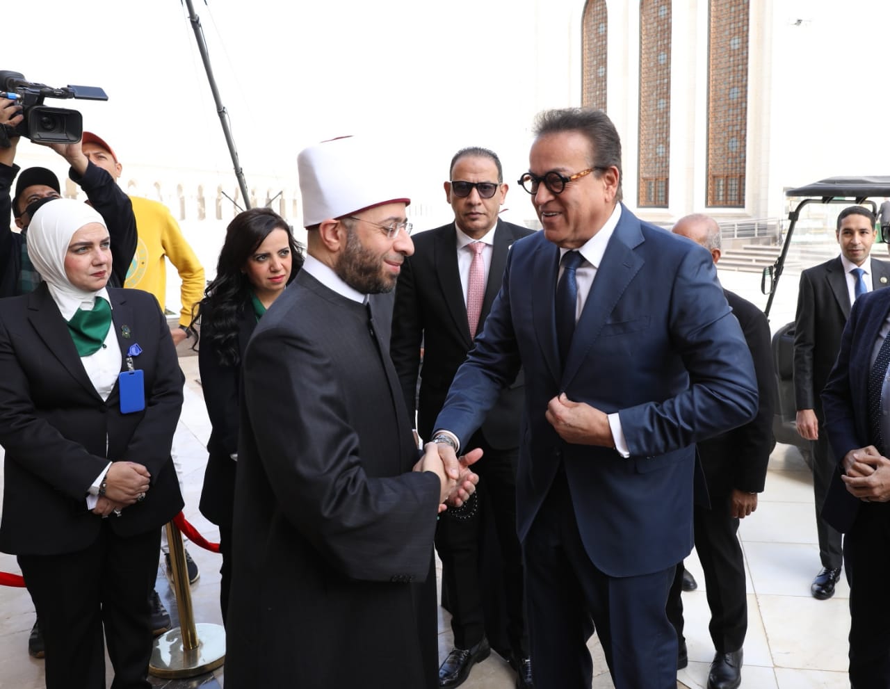 وزير الصحة يحضر بدء المسابقة العالمية للقرآن الكريم في نسختها الـ32 2 وزير الصحة يحضر بدء المسابقة العالمية للقرآن الكريم في نسختها