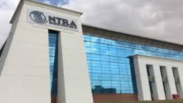 471 مليار رسالة يوميًا من المصريين عبر تطبيقات الدردشة