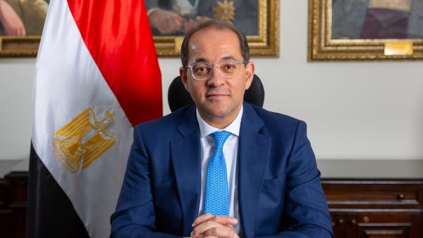 7.8 مليار جنيه لطباعة الكتب الدراسية و7 مليارات للتغذية المدرسية