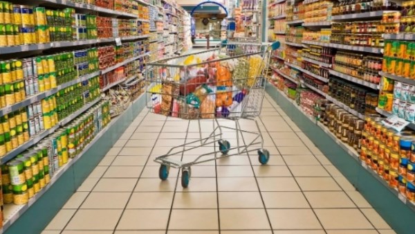 أرخص 4 سلع غذائية تساعدك في التسوق بذكاء