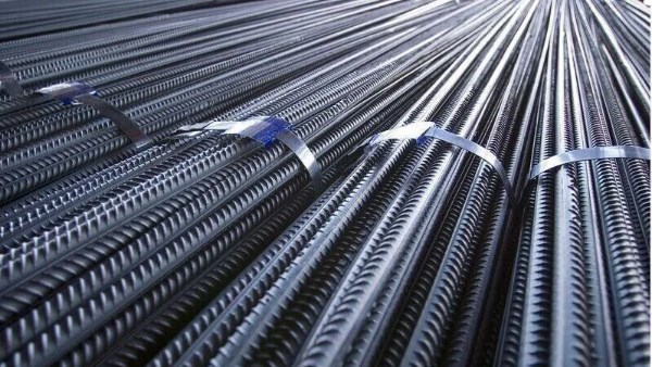 أسعار الحديد ترتفع محليًا وسط تباين عالمي اليوم 20 أبريل 2026