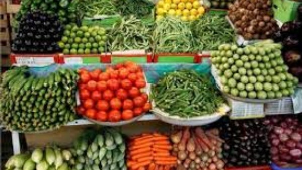 أسعار الخضروات اليوم: الطماطم 27.62 جنيه والبطاطس 13.54 جنيه