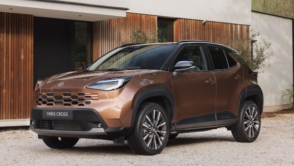 أسعار ياريس كروس 2026 في السعودية مع صور جديدة