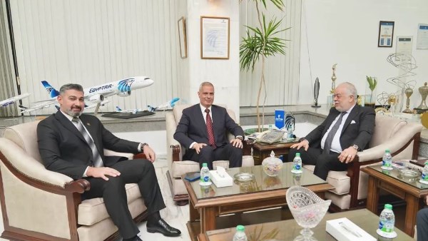 أشرف زكي: مصر للطيران تمثل فخرًا لمصر عالميًا
