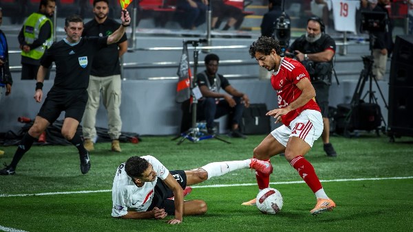 أضا يوضح تفاصيل مشادة مجلس الزمالك حول تذاكر القمة