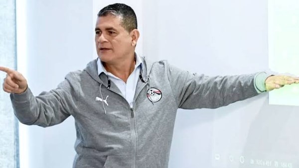 أوسكار يبدأ جولة جديدة لتطوير التحكيم في بورسعيد