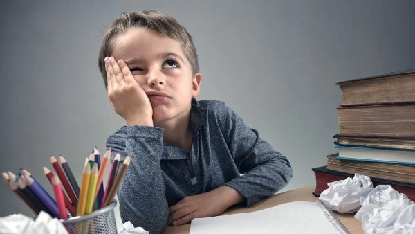 أولياء الأمور: إلزام التلاميذ الضعاف بالحضور في الصيف لتحسين مستواهم