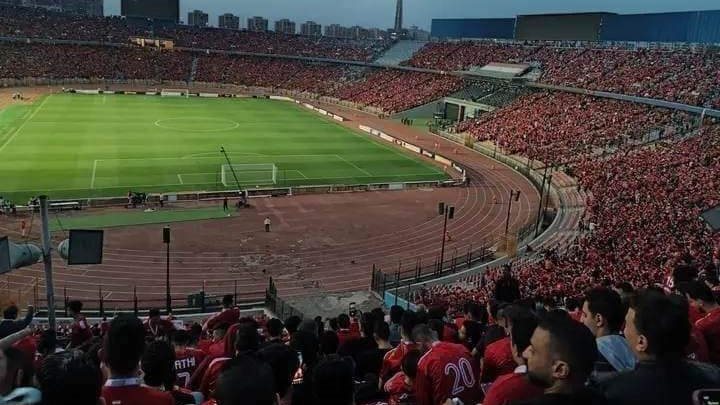 إبراهيم فايق: جمهور الأهلي يهاجم الفريق لأول مرة بهذا الشكل