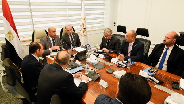 إطلاق لقاءات دورية لحل مشكلات المستثمرين مع الشركات الكبرى