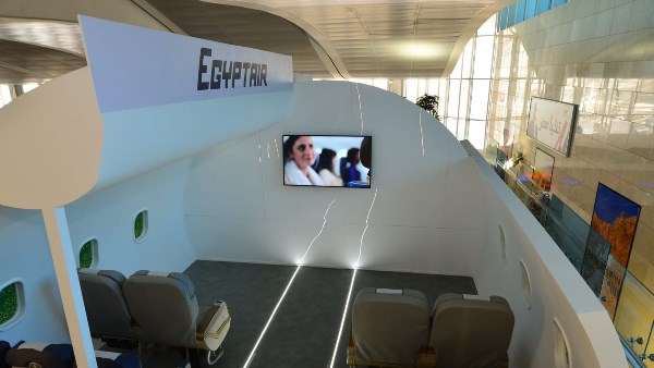 افتتاح غرفة لدعم ذوي الهمم في مطار القاهرة