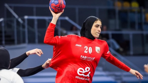 الأهلي يتوج بكأس مصر لكرة اليد للسيدات بعد الفوز على الشمس