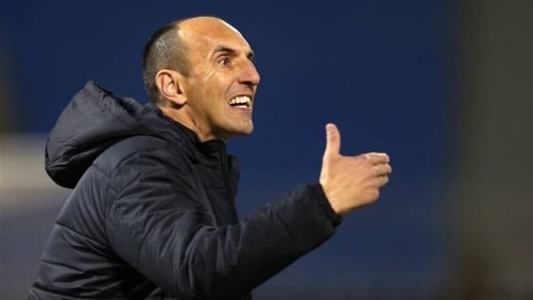 الأهلي يخسر ويضمن بقاء يورتشيتش في بيراميدز