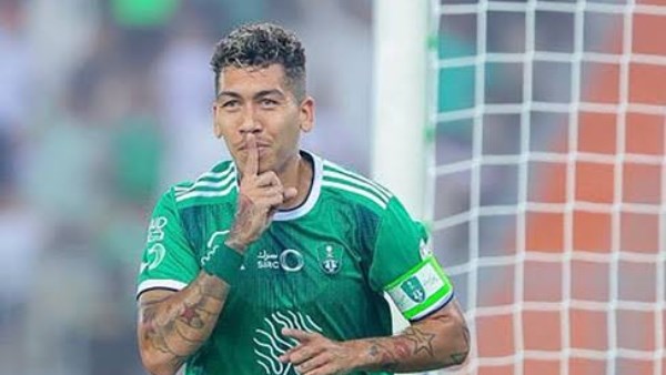 الأهلي يوضح موقفه من ضم فيرمينو