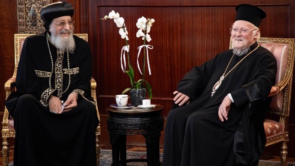 البابا تواضروس يجتمع مع أعضاء اللجنة السينودسية للحوار