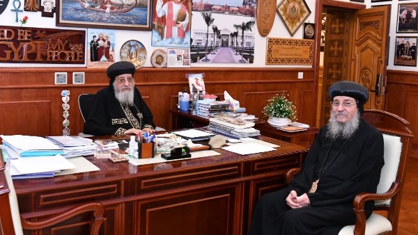 البابا تواضروس يستقبل أربعة أساقفة في لقاء رسمي