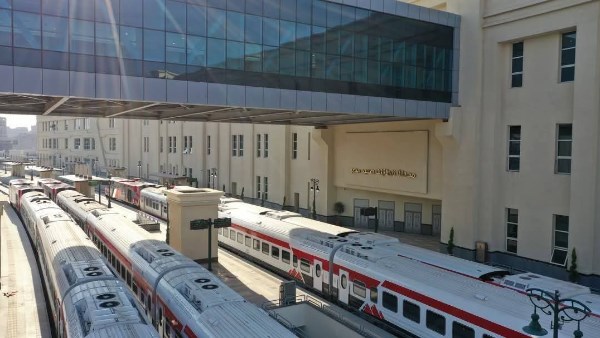 السكة الحديد توضح سبب تأخر القطارات بين القاهرة والإسكندرية