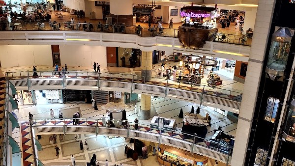 المواعيد الجديدة لغلق المحلات تبدأ اليوم بعد قرار الحكومة