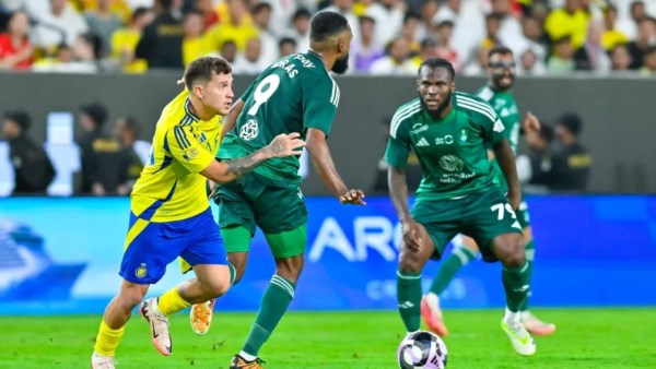 النصر يقترب من لقب الدوري السعودي والأهلي يزيد المنافسة