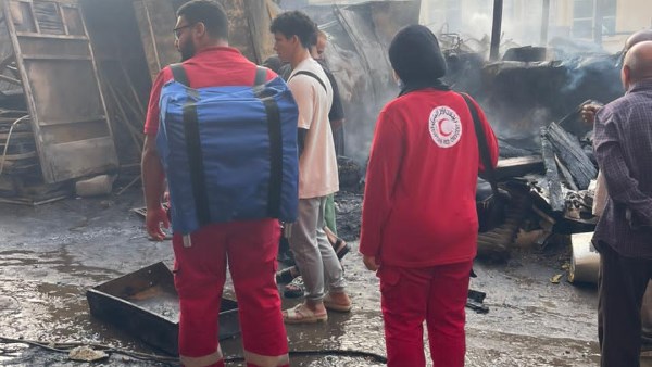 الهلال الأحمر يرسل فرق استجابة لدعم جهود الإطفاء في حريق مدينة نصر