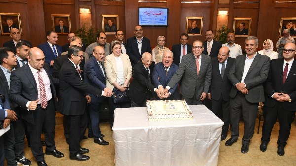 الوطنية للصحافة تفتح مركز أخبار اليوم للبحوث والدراسات