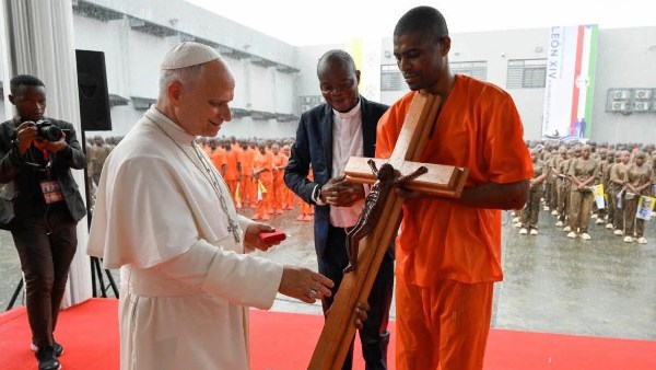 بابا الفاتيكان يؤكد من غانا: العدالة تحمي كرامة الإنسان