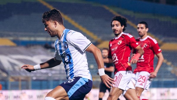 بركات: لاعبو الأهلي لا يسعون للفوز بالدوري وتريزيجيه في موقف صعب