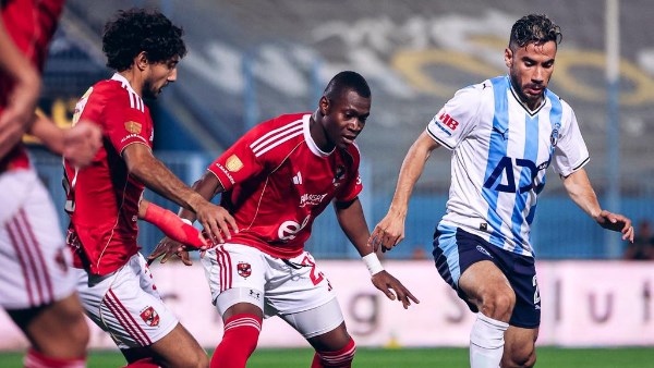 بيراميدز يهزم الأهلي بثلاثية في الدوري ويضعه في مأزق