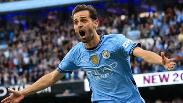 بيرناردو سيلفا يحقق إنجازًا تاريخيًا مع مانشستر سيتي بالدوري الإنجليزي