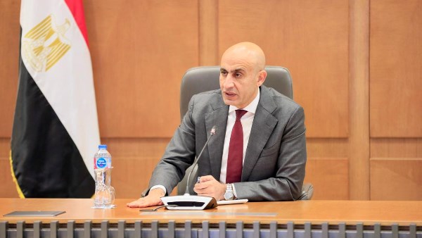 تحويل طلاب اللغات غير المسددين للمصروفات إلى مدارس حكومية عربية