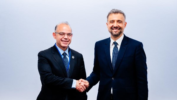 تدريب المزارعين لتمكينهم من معايير الأسواق الدولية