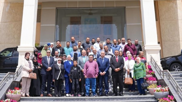 تسليم عقود لذوي الهمم في الإسكندرية لدمجهم بسوق العمل