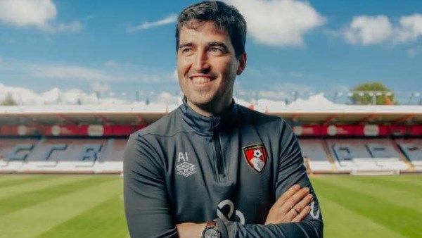 تشيلسي يعلن عن مدربه الجديد بعد إقالة روسينيور