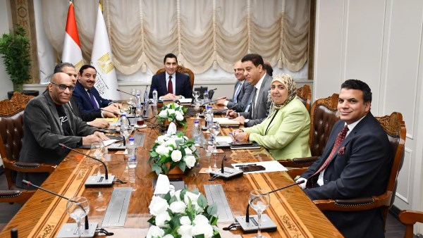 تعاون بين الشباب والرياضة والمقاولون العرب لتحسين استاد القاهرة