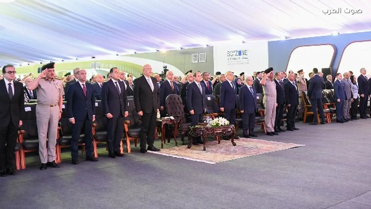 تكريم الرئيس السيسي للقيادات النقابية في عيدهم