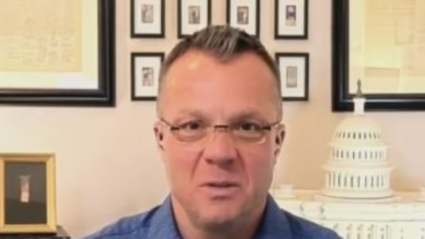 حرب ترامب المفاجئة تؤثر على الحلفاء وتعيد تشكيل العلاقات الدولية