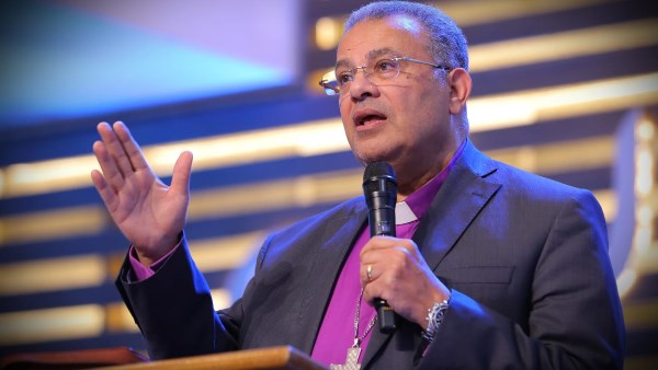 رئيس الطائفة الإنجيلية يحضر انتخابات سنودس النيل ويهنئ القيادات الفائزة