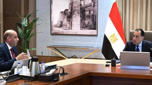 رئيس الوزراء يؤكد أهمية تطوير سياسات سوق العمل وتعزيز التدريب