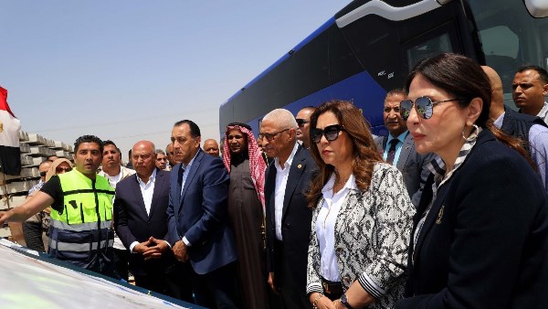 رئيس الوزراء يراجع تقدم مشروع سكة حديد بئر العبد ـ العريش