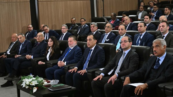 رئيس الوزراء يعلن تفاصيل مشروع “The Spine” في القاهرة الجديدة