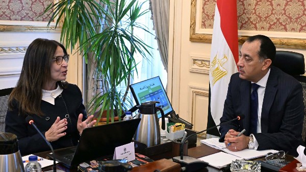 رئيس الوزراء يوضح أهداف وزارة الثقافة ونشاطاتها