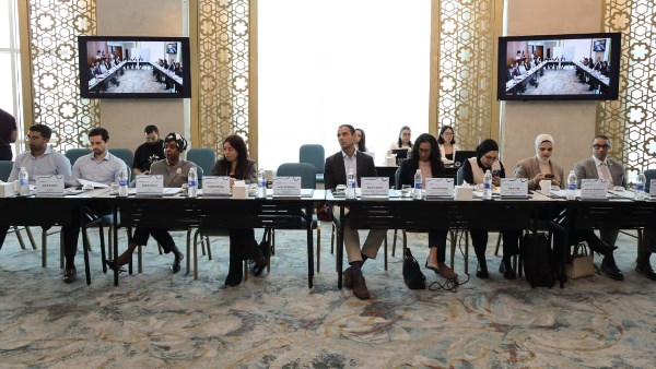 رئيس «تنمية المشروعات» يبحث مستقبل الاستثمار والميثاق الخاص بالشركات الناشئة