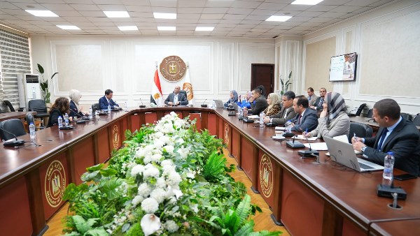 رداد يحدد المشروعات المقترحة لمبادرة “الاستثمار من أجل التوظيف”