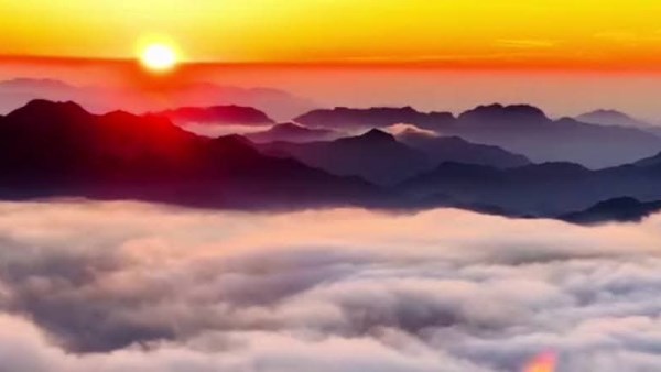 سحب منخفضة ومتوسطة تغطي الصعيد وجبال البحر الأحمر