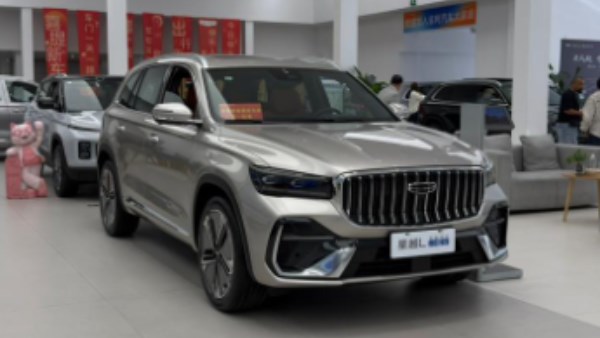 سعر جيلي مونجارو i-HEV الهجينة بالسعودية