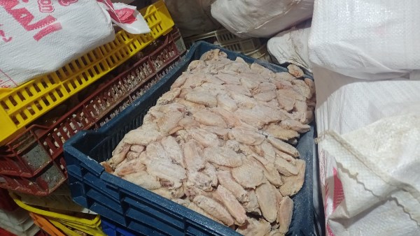 شعبة الدواجن: هياكل الفراخ غير صالحة للاستهلاك خارج المجازر