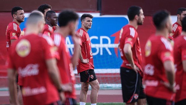 علاء ميهوب: تأثير السوشيال ميديا على تركيز لاعبي الأهلي